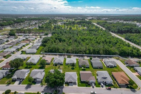Villa ou maison à vendre à Lakeland, Floride: 2 chambres, 107.95 m2 № 2100833 - photo 6