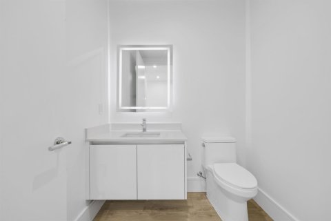 Condo in Lake Park, Florida, 3 bedrooms  № 2153831 - photo 30