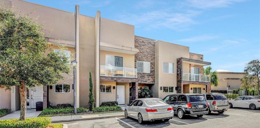 Condo in Kissimmee, Florida, 3 bedrooms № 2099211