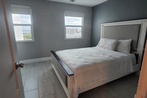 Condominio en venta en Sarasota, Florida, 1 dormitorio, 76.18 m2 № 1613345 - foto 8
