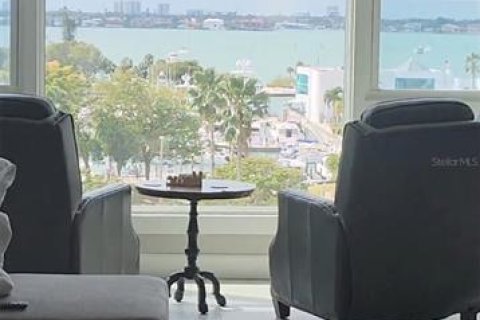 Condominio en venta en Sarasota, Florida, 1 dormitorio, 76.18 m2 № 1613345 - foto 2