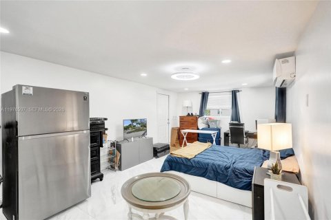 Immobilier commercial à vendre à Hollywood, Floride: 233.28 m2 № 2041481 - photo 24