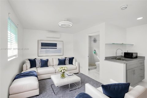 Immobilier commercial à vendre à Hollywood, Floride: 233.28 m2 № 2041481 - photo 9