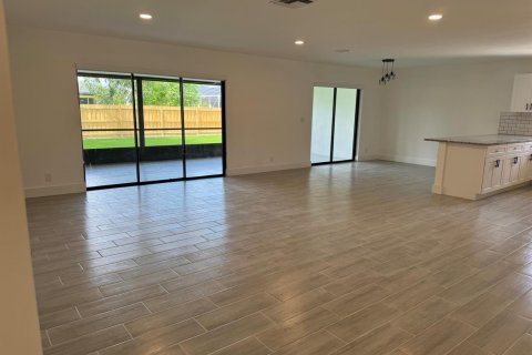 House in Royal Palm Beach, Florida 3 bedrooms, 175.31 sq.m. № 2082914 - photo 5