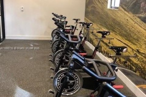 Снять в аренду таунхаус в Дорал, Флорида 4 спальни, 187.66м2, № 1977604 - фото 29