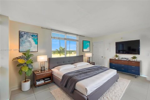 Copropriété à vendre à Miami Beach, Floride: 2 chambres, 116.41 m2 № 1982241 - photo 4