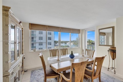 Copropriété à vendre à Miami Beach, Floride: 2 chambres, 116.41 m2 № 1982241 - photo 20