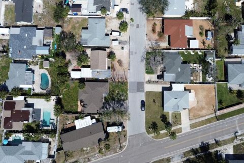 Casa en venta en Saint Pete Beach, Florida, 2 dormitorios, 105.17 m2 № 1724497 - foto 4