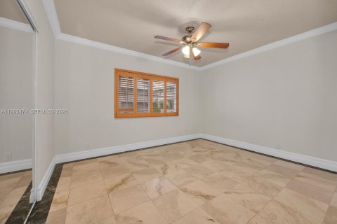 Condominio en alquiler en Coral Gables, Florida, 2 dormitorios, 114.92 m2 № 2057222 - foto 11