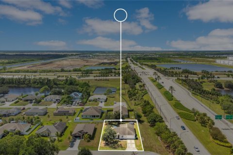 Купить виллу или дом в Порт-Сент-Луси, Флорида 4 спальни, 207.92м2, № 1947575 - фото 26