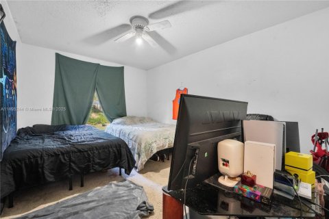 Купить виллу или дом в Порт-Сент-Луси, Флорида 4 спальни, 207.92м2, № 1947575 - фото 14