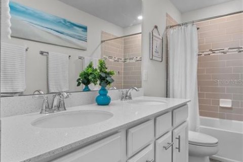 Casa en venta en Winter Garden, Florida, 5 dormitorios, 270.9 m2 № 1899228 - foto 10
