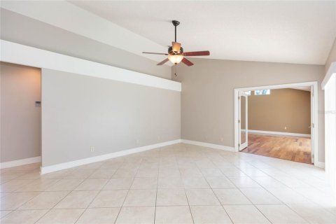 House in Brandon, Florida 3 bedrooms, 236.16 sq.m. № 2285387 - photo 22