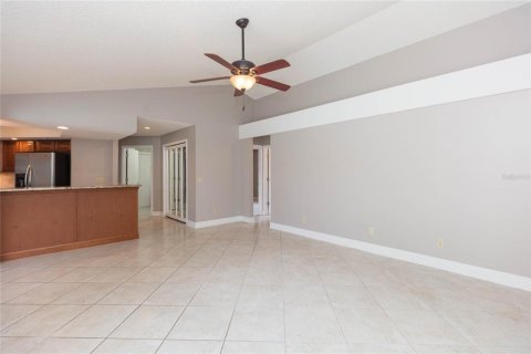 House in Brandon, Florida 3 bedrooms, 236.16 sq.m. № 2285387 - photo 25