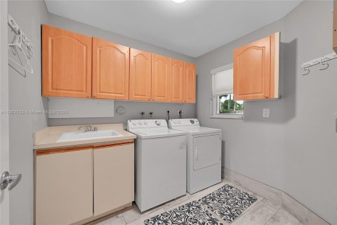 Снять в аренду виллу или дом в Плантация, Флорида 4 спальни, 233.46м2, № 1953915 - фото 25