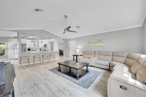 Снять в аренду виллу или дом в Плантация, Флорида 4 спальни, 233.46м2, № 1953915 - фото 13