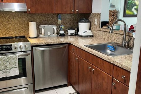 Condominio en venta en Miami, Florida, 1 dormitorio, 70.42 m2 № 1961850 - foto 21