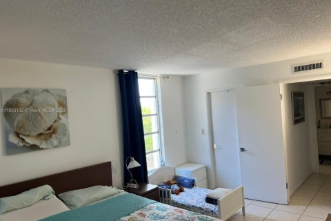Condominio en venta en Miami, Florida, 1 dormitorio, 70.42 m2 № 1961850 - foto 28