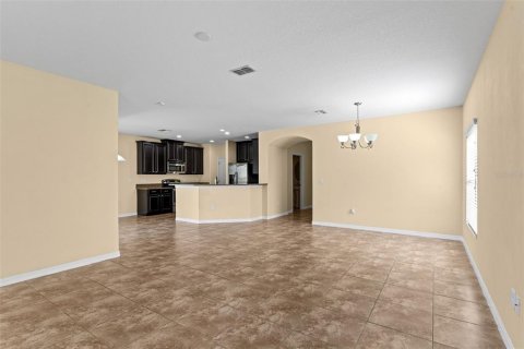 House in Tampa, Florida 3 bedrooms, 175.03 sq.m. № 1632421 - photo 8