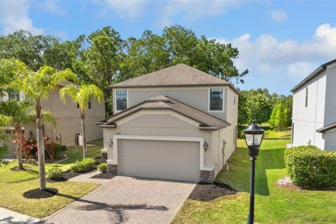 House in Tampa, Florida 3 bedrooms, 175.03 sq.m. № 1632421 - photo 2