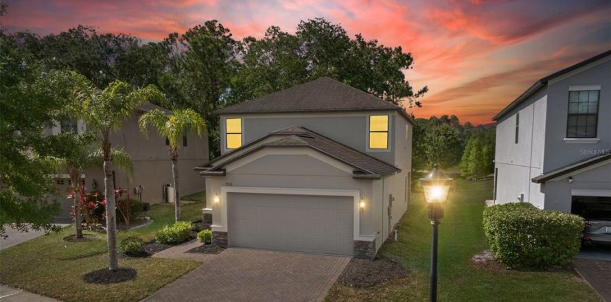 House in Tampa, Florida 3 bedrooms, 175.03 sq.m. № 1632421