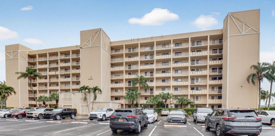 Condominio en Delray Beach, Florida, 2 dormitorios № 2145998
