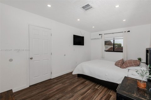 Townhouse in Miami Gardens, Florida 3 bedrooms, 143.35 sq.m. № 2005869 - photo 21