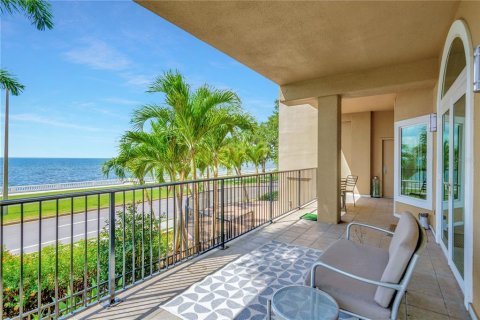 Copropriété à vendre à Tampa, Floride: 3 chambres, 311.22 m2 № 2415539 - photo 2