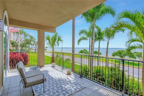 Copropriété à vendre à Tampa, Floride: 3 chambres, 311.22 m2 № 2415539 - photo 4