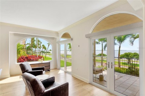 Copropriété à vendre à Tampa, Floride: 3 chambres, 311.22 m2 № 2415539 - photo 21
