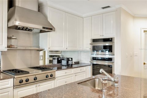 Copropriété à vendre à Tampa, Floride: 3 chambres, 311.22 m2 № 2415539 - photo 6