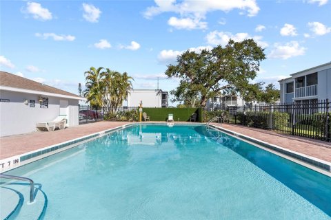 Condominio en venta en Bradenton, Florida, 1 dormitorio, 57.41 m2 № 2103214 - foto 22