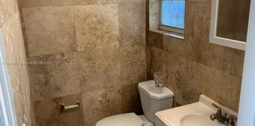 Дом в Форт-Лодердейл, Флорида 2 спальни, 100.33м2 № 1977940