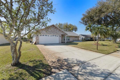 Casa en venta en Edgewater, Florida, 3 dormitorios, 157.56 m2 № 1722956 - foto 1