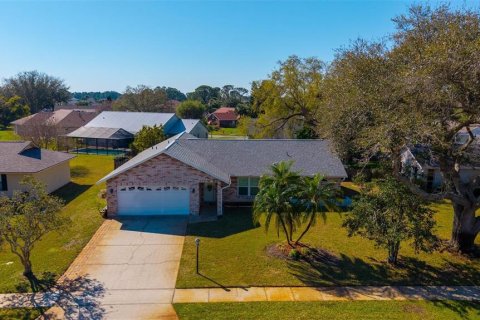 Casa en venta en Edgewater, Florida, 3 dormitorios, 157.56 m2 № 1722956 - foto 2