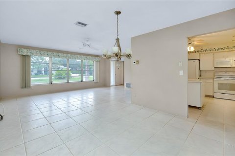 Купить виллу или дом в Венеция, Флорида 6 комнат, 118.64м2, № 1822406 - фото 12