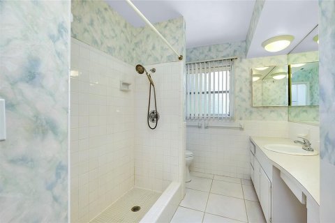 Купить виллу или дом в Венеция, Флорида 6 комнат, 118.64м2, № 1822406 - фото 24