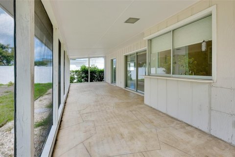 Купить виллу или дом в Венеция, Флорида 6 комнат, 118.64м2, № 1822406 - фото 30
