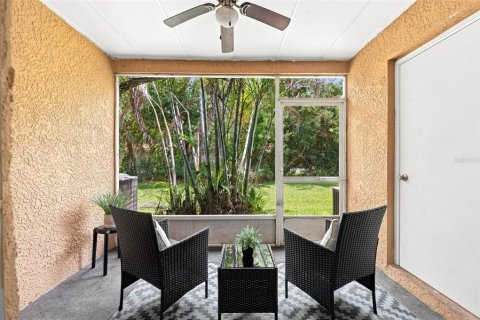 Townhouse in Wesley Chapel, Florida 2 bedrooms, 110 sq.m. № 2280215 - photo 19