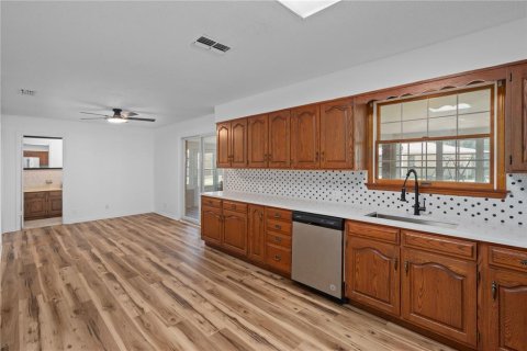 Villa ou maison à vendre à Spring Hill, Floride: 3 chambres, 148.64 m2 № 2150213 - photo 15