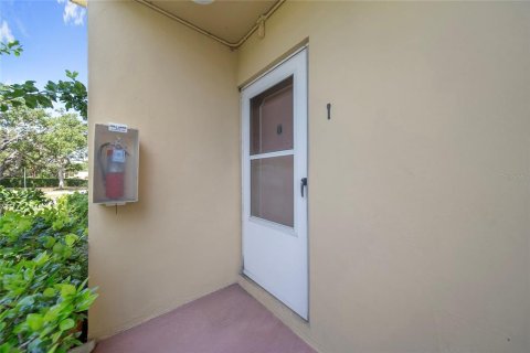 Condo in Clearwater, Florida, 2 bedrooms  № 1771563 - photo 5