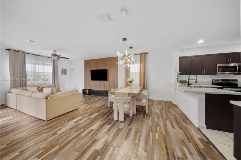 Casa en alquiler en Homestead, Florida, 3 dormitorios, 188.03 m2 № 2012529 - foto 16