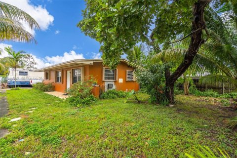 Casa en venta en Miami, Florida, 2 dormitorios, 81.75 m2 № 2002608 - foto 3