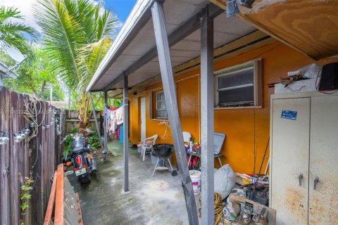 Casa en venta en Miami, Florida, 2 dormitorios, 81.75 m2 № 2002608 - foto 16