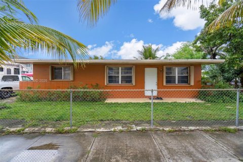 Casa en Miami, Florida 2 dormitorios, 81.75 m2 № 2002608