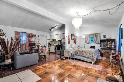 Casa en venta en Miami, Florida, 2 dormitorios, 81.75 m2 № 2002608 - foto 5