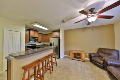 Touwnhouse à vendre à Longwood, Floride: 2 chambres, 119.29 m2 № 1909896 - photo 4