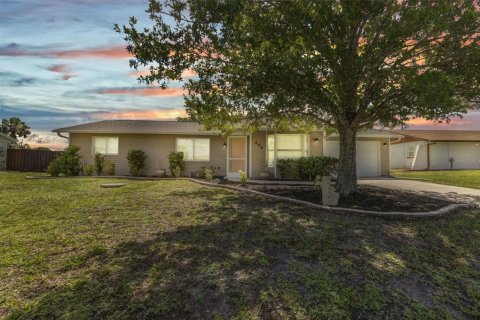 House in Port Charlotte, Florida 3 bedrooms, 132.11 sq.m. № 1789492 - photo 1