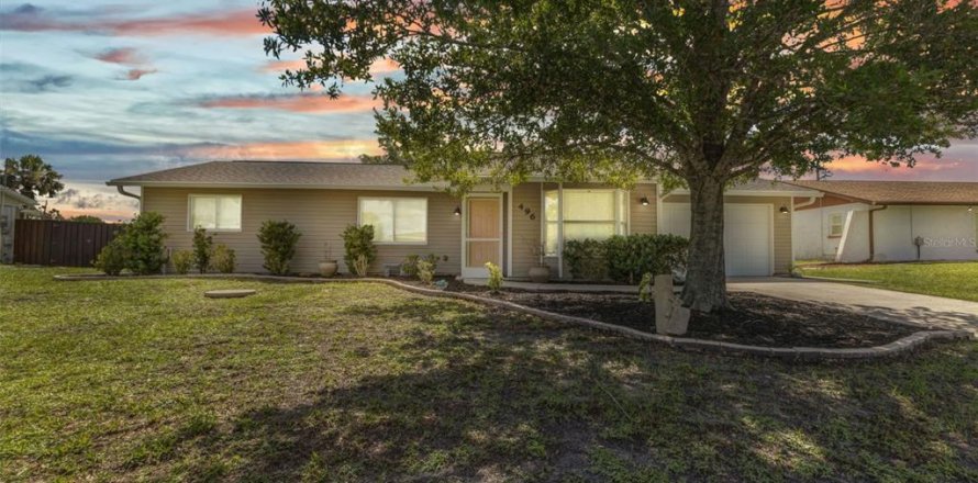 House in Port Charlotte, Florida 3 bedrooms, 132.11 sq.m. № 1789492