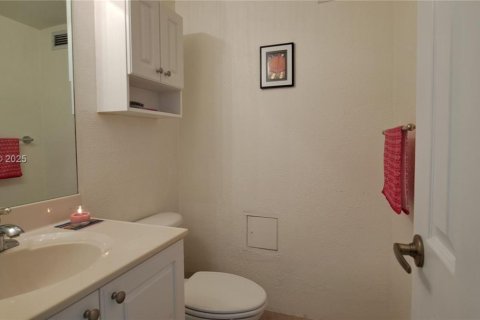 Copropriété à louer à Hollywood, Floride: 1 chambre, 77.57 m2 № 1930496 - photo 25